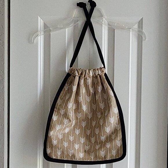 Ame & LuLu Drawstring Travel Shoe Bag - Picture 7 of 15